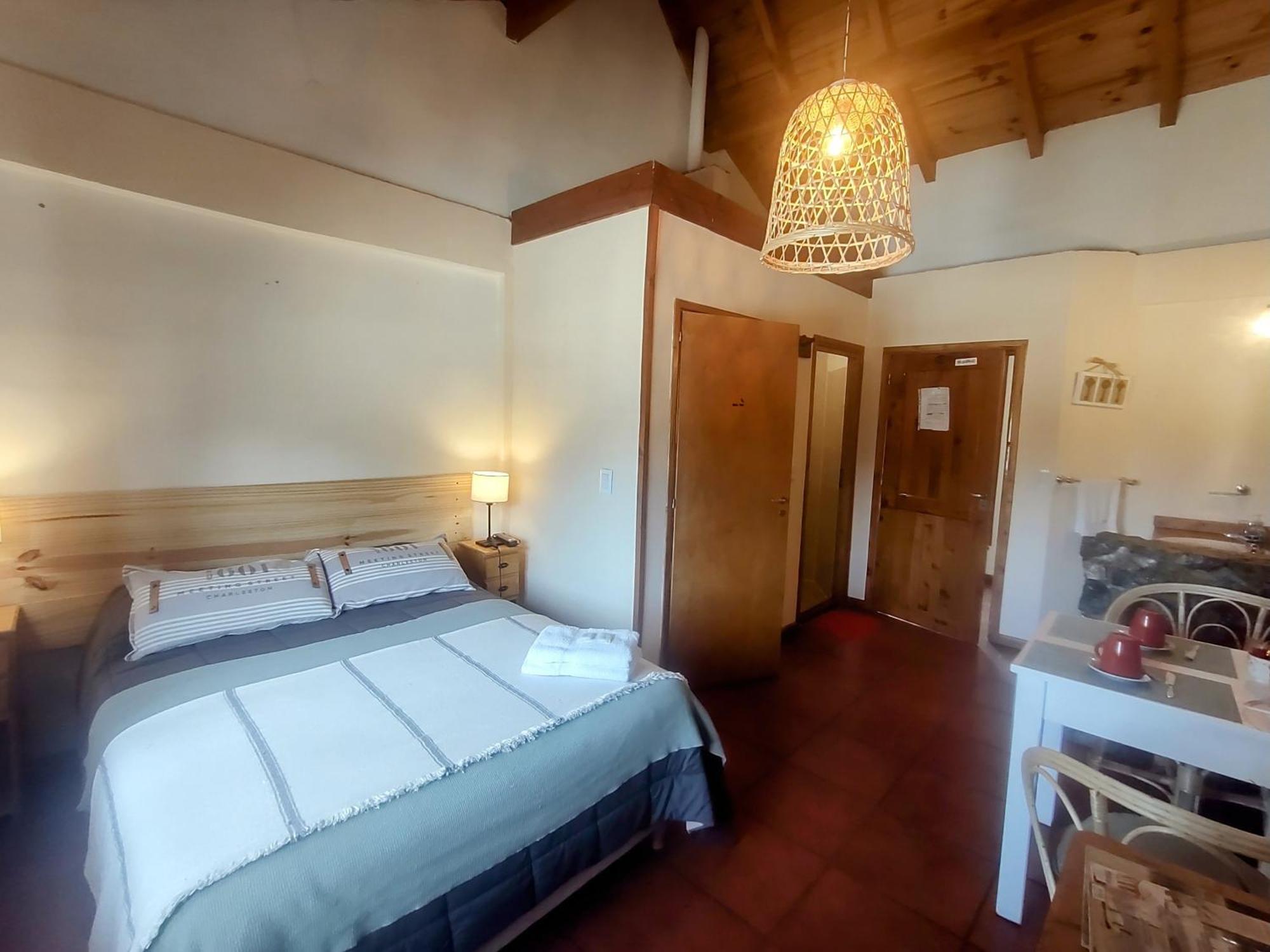 Hosteria Bajo Cero Villa La Angostura Szoba fotó
