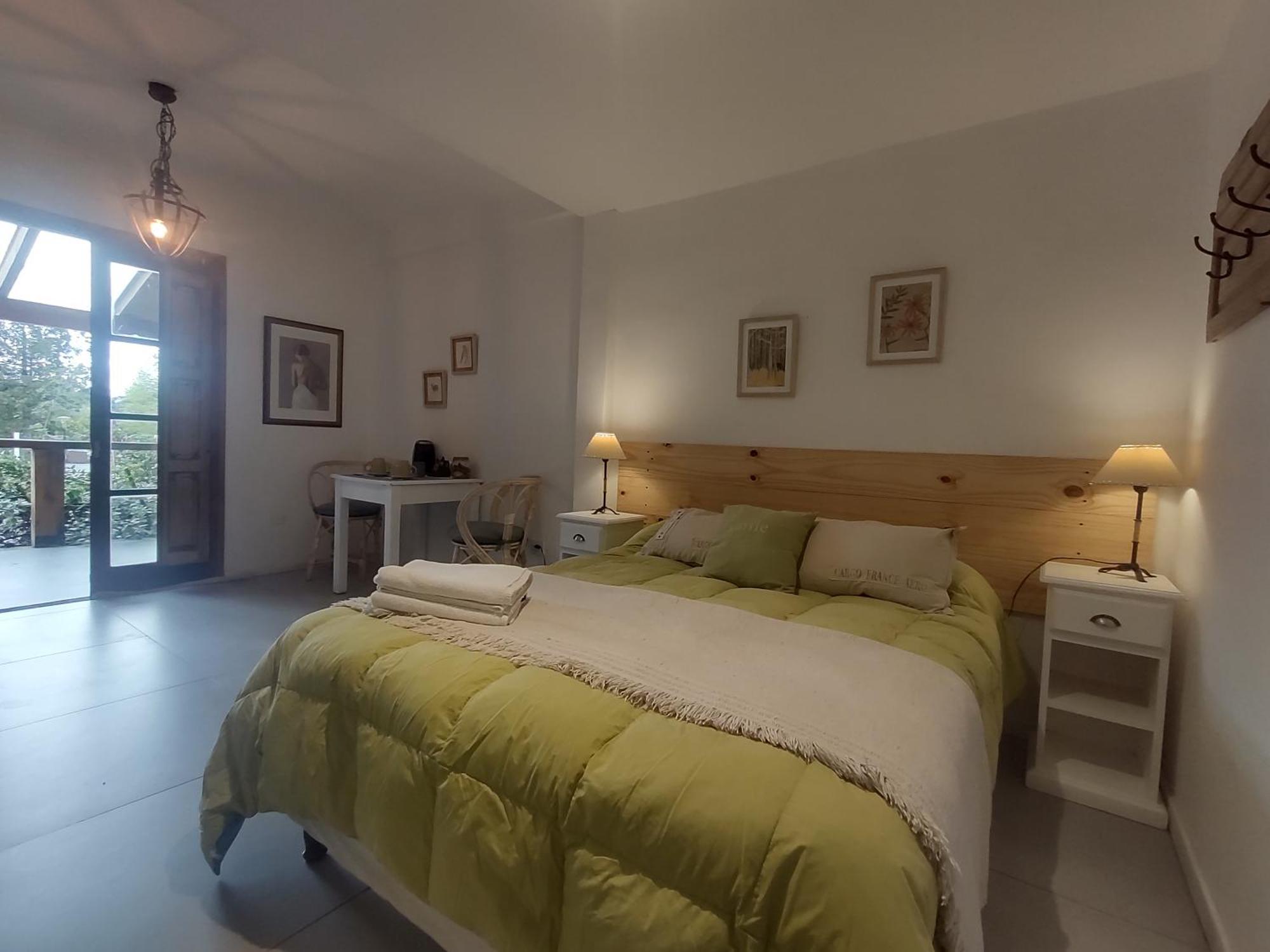 Hosteria Bajo Cero Villa La Angostura Szoba fotó
